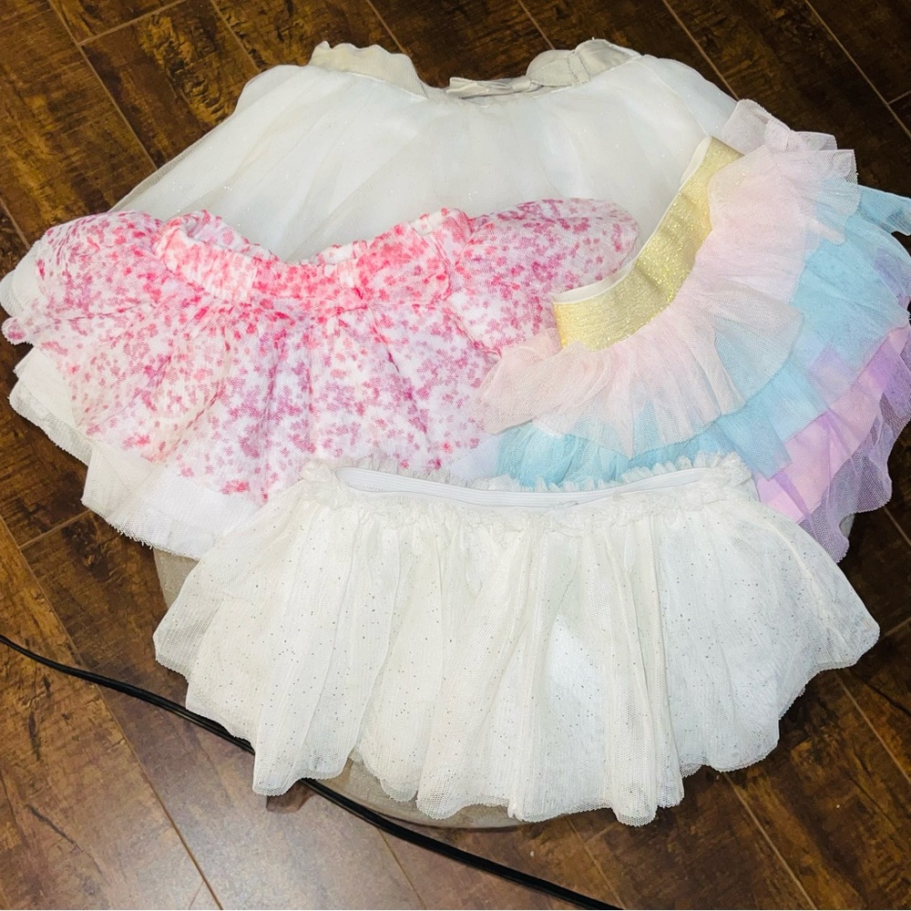 Bundle of baby’s TUTU’S 0-3mths